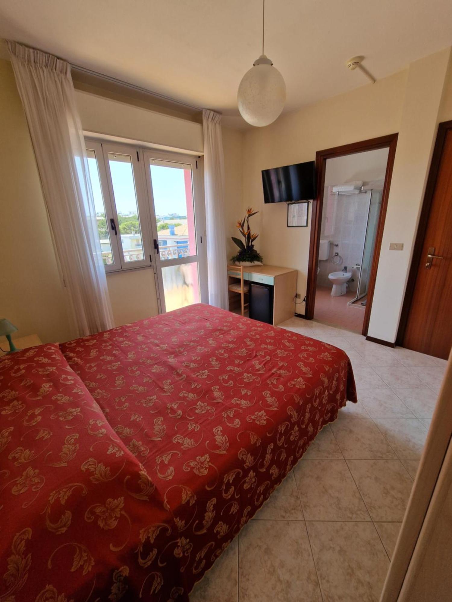 Hotel Di Giovanni Bibione Ruang foto